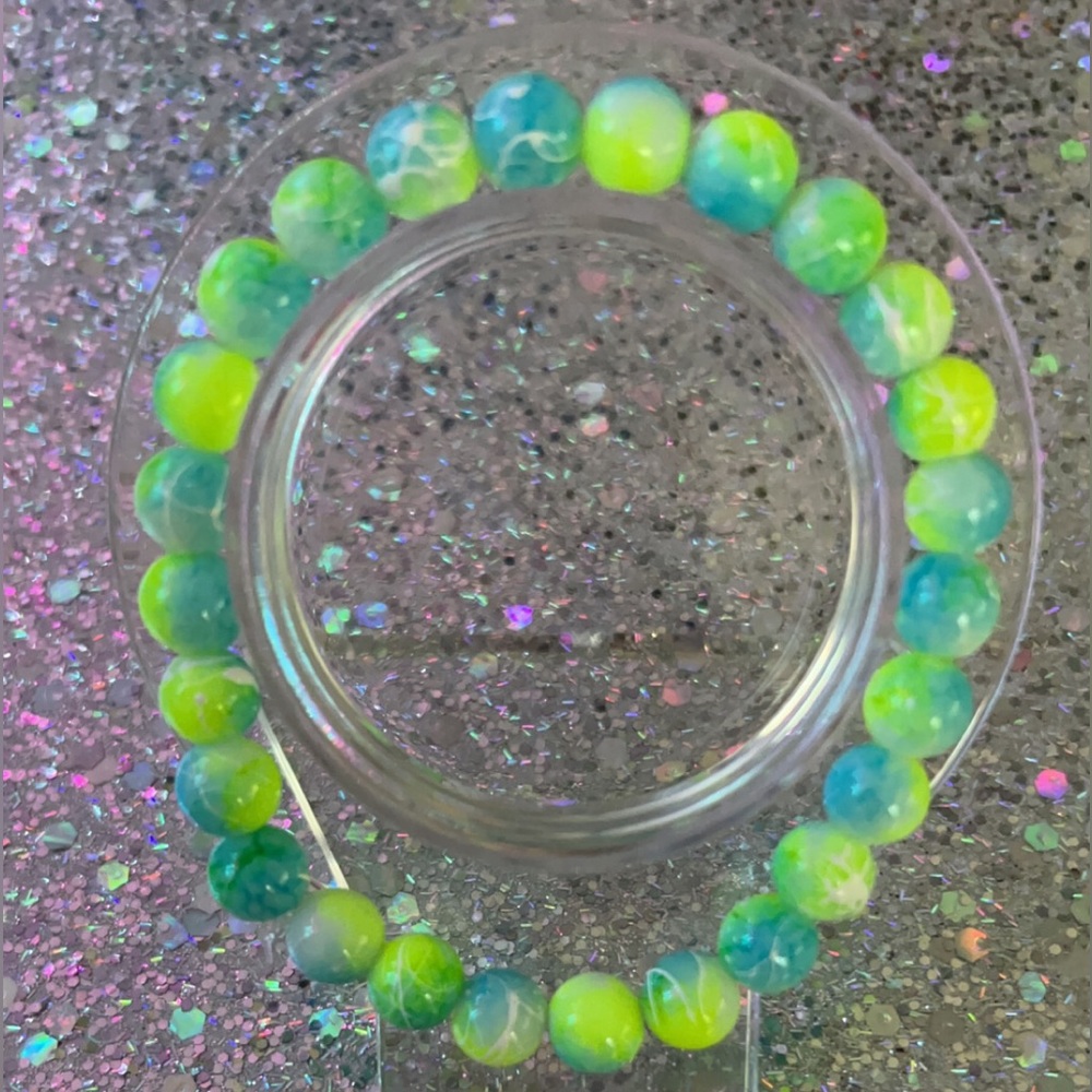 Glass Bead Handmade Bracelet 🩵💚